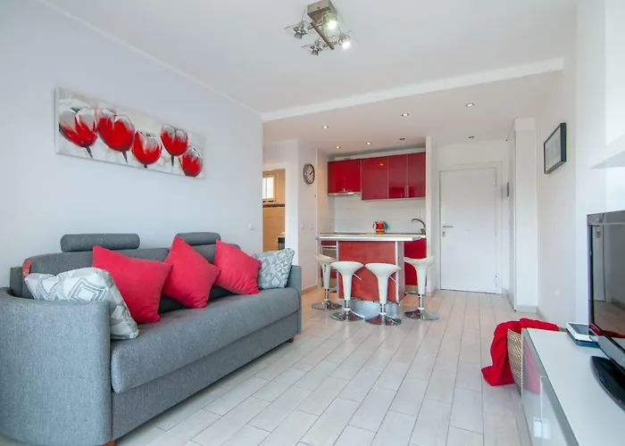 Tajinastes 1a034 * Playa de las Americas (Tenerife)